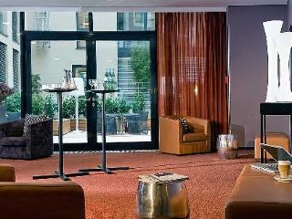 Adina Mitte Aparthotel
