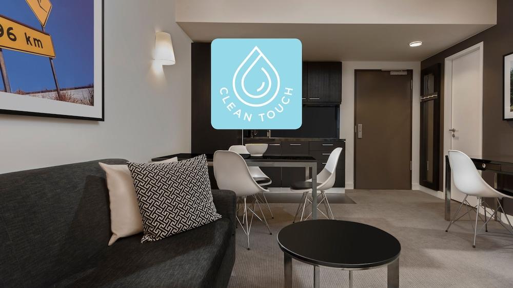Aparthotel Adina Mitte 4*